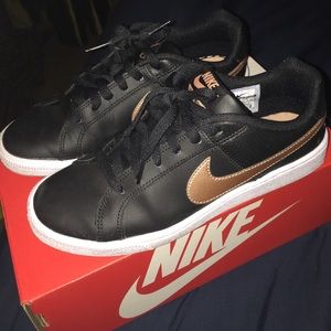 Nike Court Royale Black/Rose Gold 6.5