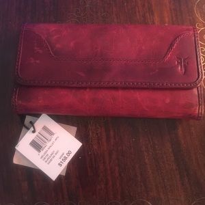 FRYE MELISSA WALLET IN BURGUNDY