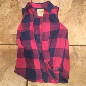 XS Cute Hollister Sleeveless Plaid Shirt 💕