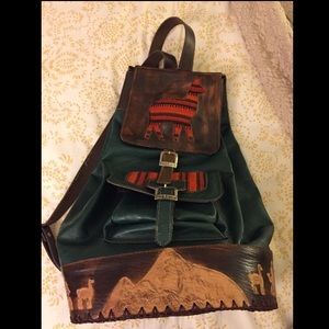 Perúvian Leather Backpack
