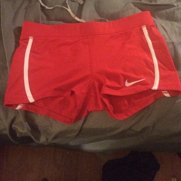 Nike Dri-Fit running shorts - Picture 1 of 4
