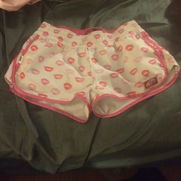 VANS board shorts - Picture 1 of 2