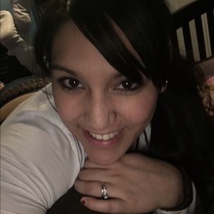 Meet your Posher, Maira