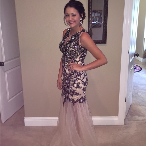 Prom Dress - Picture 2 of 4