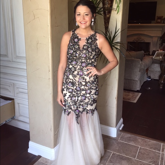 Prom Dress - Picture 3 of 4