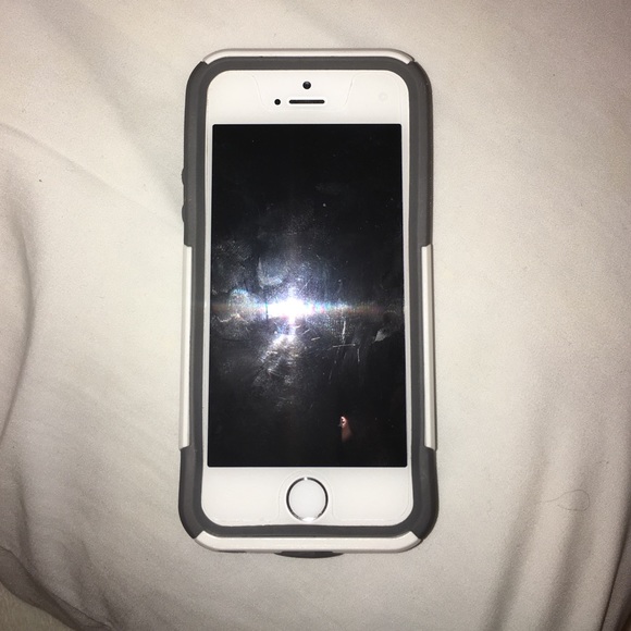 White Commuter OTTERBOX IPHONE 5S