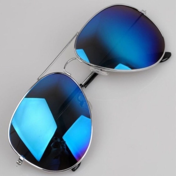 Blue Aviator Sunglasses - Picture 2 of 4