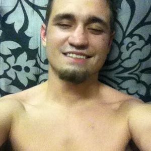 Meet your Posher, Dustin