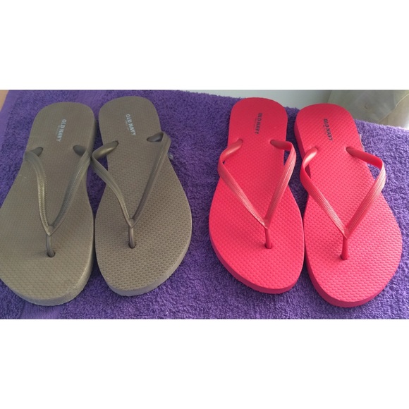 Old Navy Flip Flops