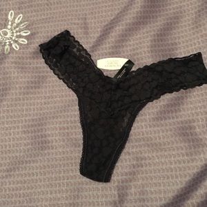 *NWT* Victoria's Secret Thong