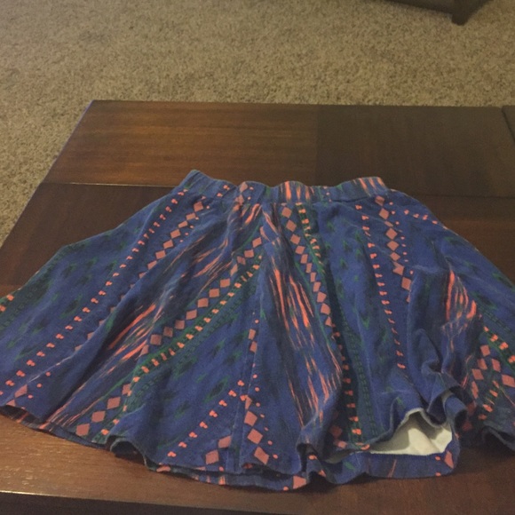 Skirt - Picture 2 of 2
