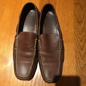💯% authentic Tod's leather shoes