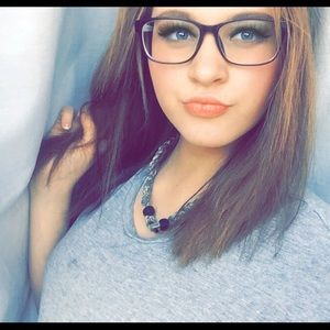 Meet your Posher, Tobi