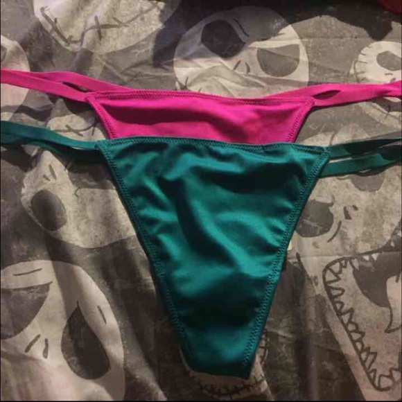 VS V-string thongs