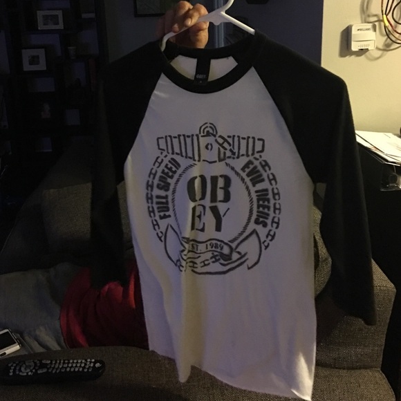 Obey baseball tee
