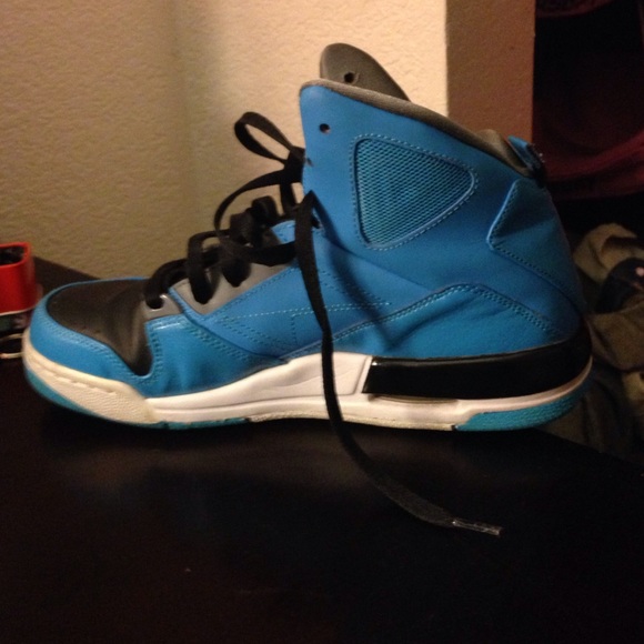 Jordan's Only Worn A Few Times - image 2