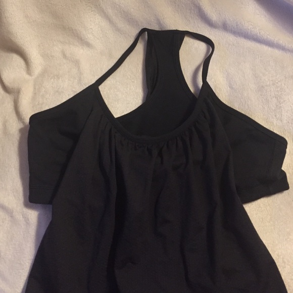 Lululemon tank with built in bra