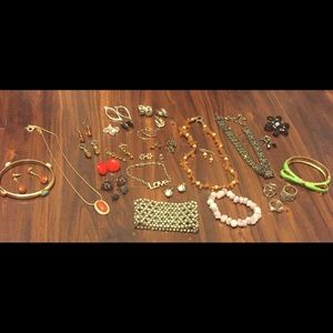 50-piece jewelry grab bag
