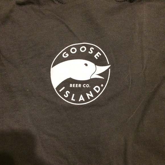 NEW!!! 🍺 Goose Island Beer Co. Women's Tee