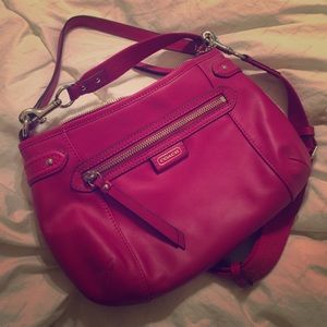 COACH Daisy Leather Cross Body/Bright Magenta