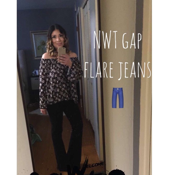 NWT GAP Black Flare Jeans