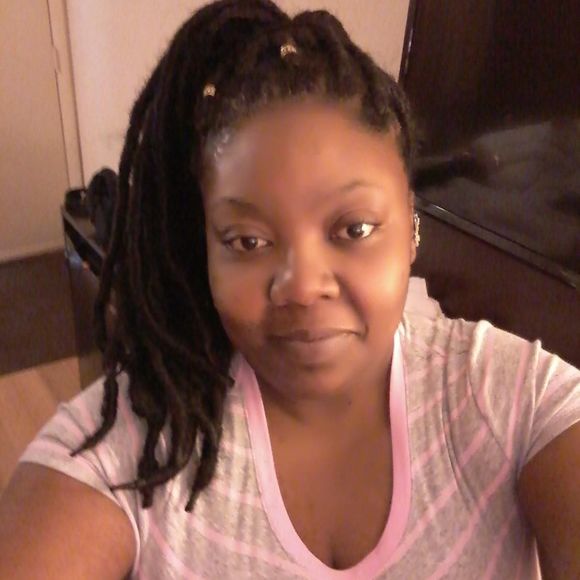 Meet your Posher, Latanda - Picture 1 of 1