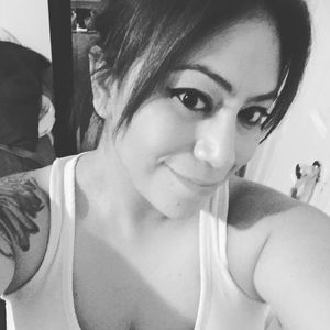 Meet your Posher, Yesenia