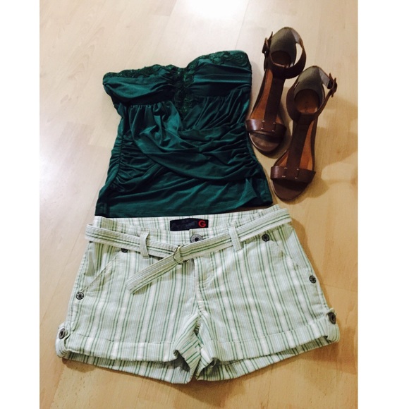 🎀Guess striped shorts🎀