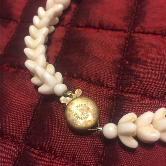 Vintage White Stacking Bead Necklace - Picture 3 of 6
