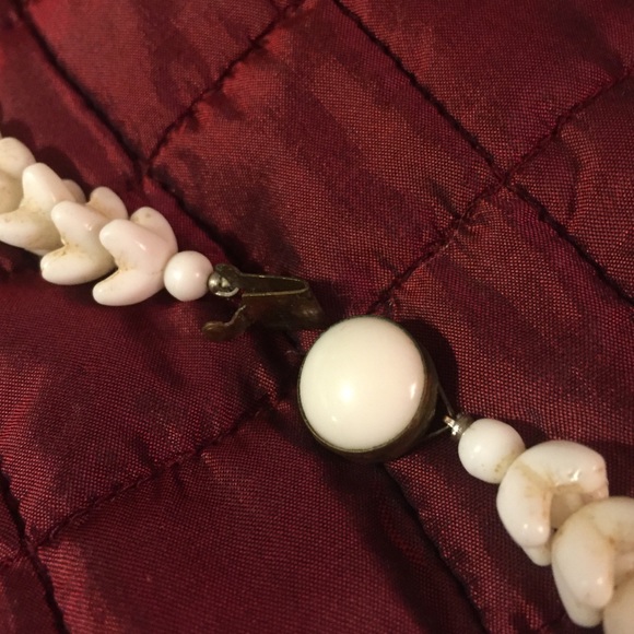 Vintage White Stacking Bead Necklace - Picture 4 of 6