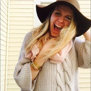 Meet your Posher, Lauren