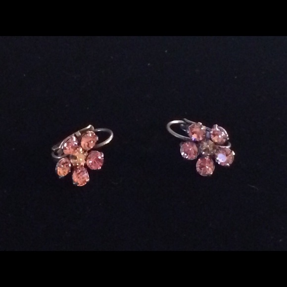 Sabika Daisy Earrings