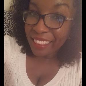 Meet your Posher, Ynez