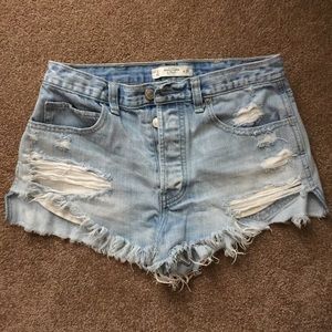 Abercrombie shorts size 2 w26