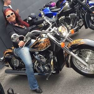 Meet your Posher, Holly-albert