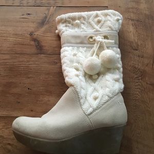 White snow boots