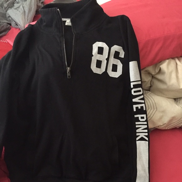 VS PINK outfit. - Picture 2 of 2