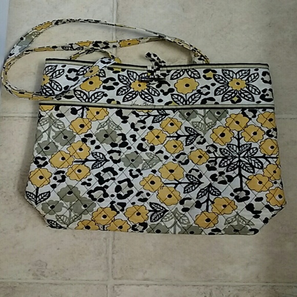 Vera bradley tote