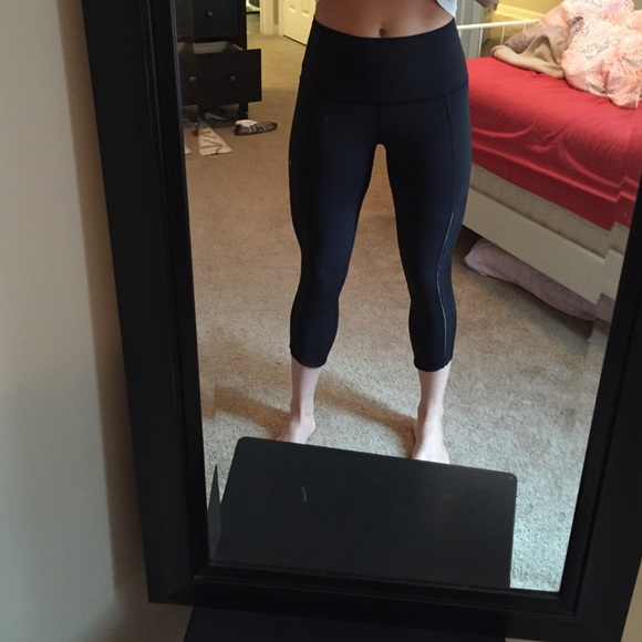 Lululemon Mesh Capris