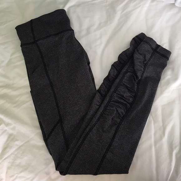 Black and White LuLus