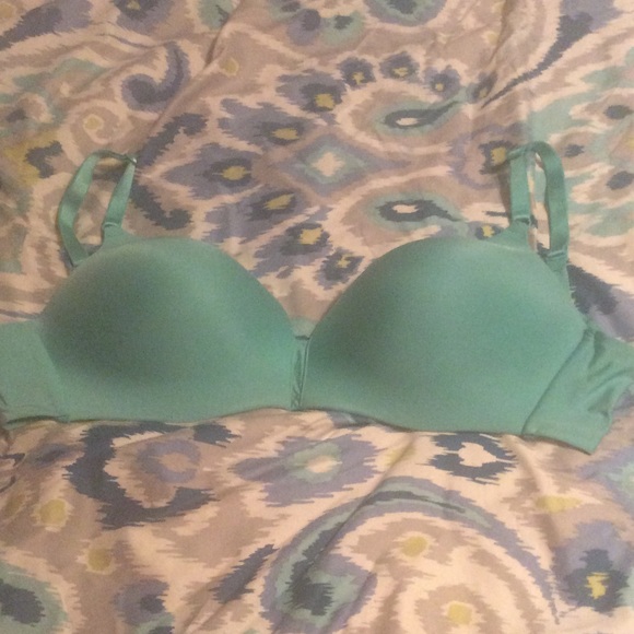 VS Very Sexy Wireless Bra