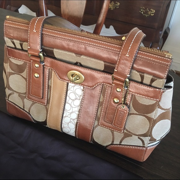 RARE Coach purse white C stitch & leather stripes