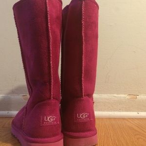 Pink Uggs! Great condition!