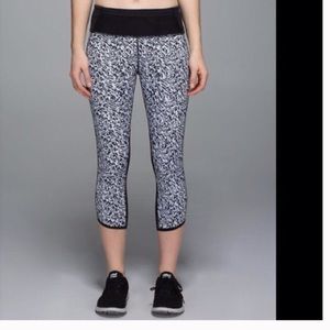 Lululemon cropped leggings