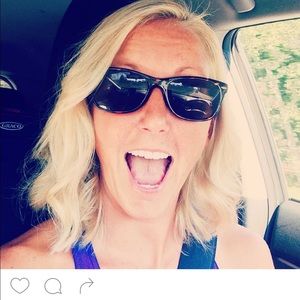 Meet your Posher, Crystal