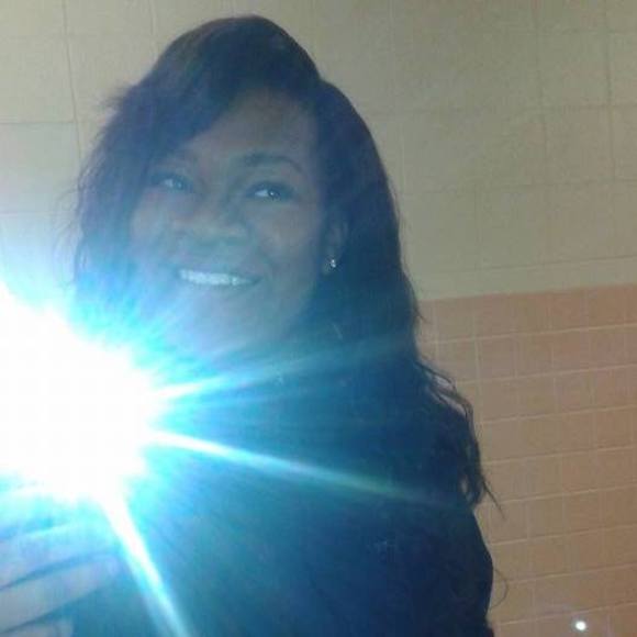 Meet your Posher, Rae - Picture 1 of 1