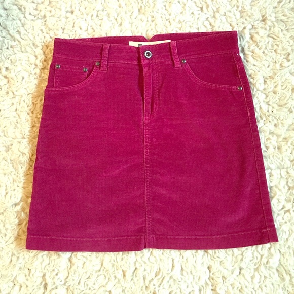 ✨SOLD✨ Vibrant GAP Skirt, Corduroy Size 8