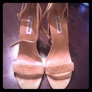 Steve Madden Nude heels size 10