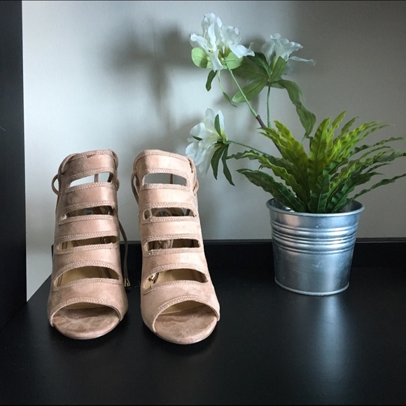 NUDE/BLUSH LACE UP PEEP TOE HEEL - Picture 2 of 2