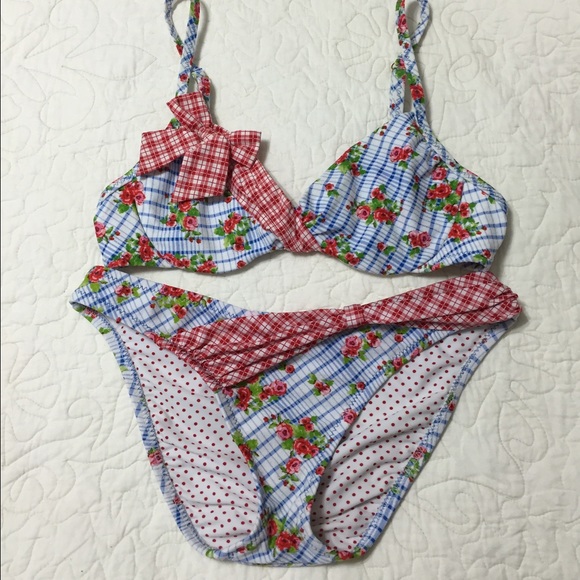 Betsey Johnson bikini set M
